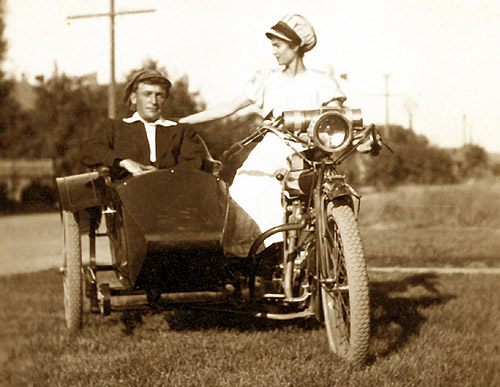 1910 couple
